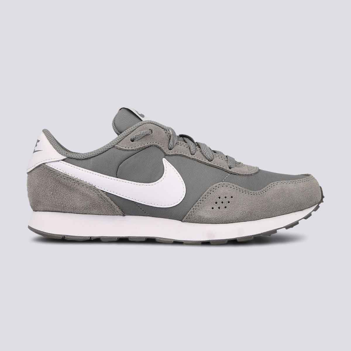 PATIKE NIKE MD VALIANT BG