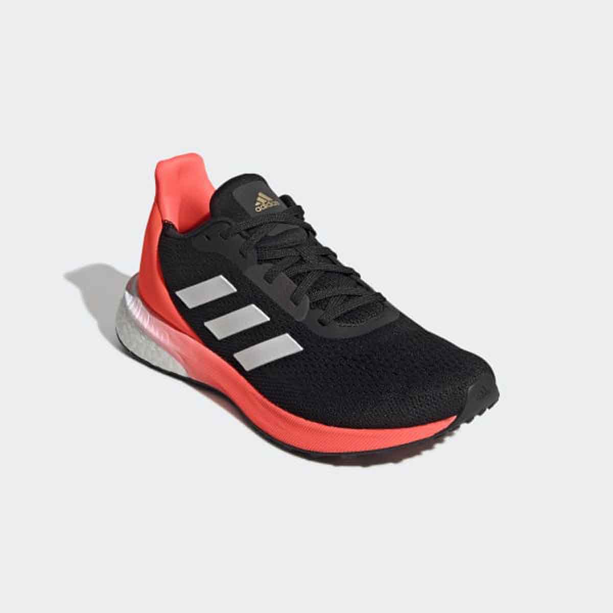 PATIKE ADIDAS ASTRARUN W