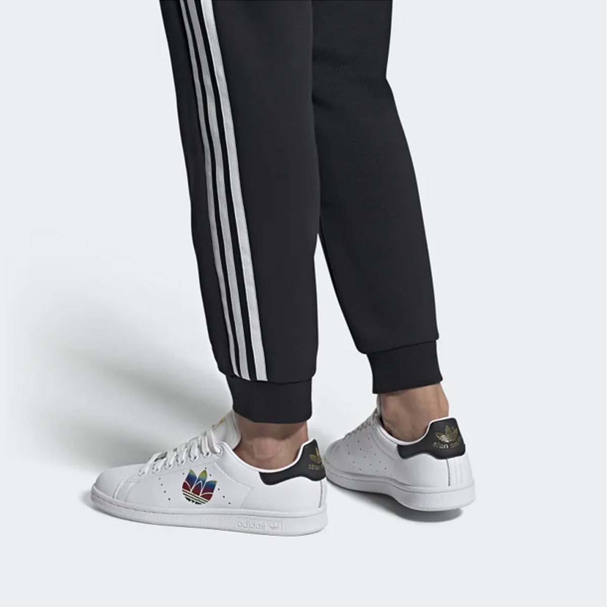 PATIKE ADIDAS STAN SMITH W