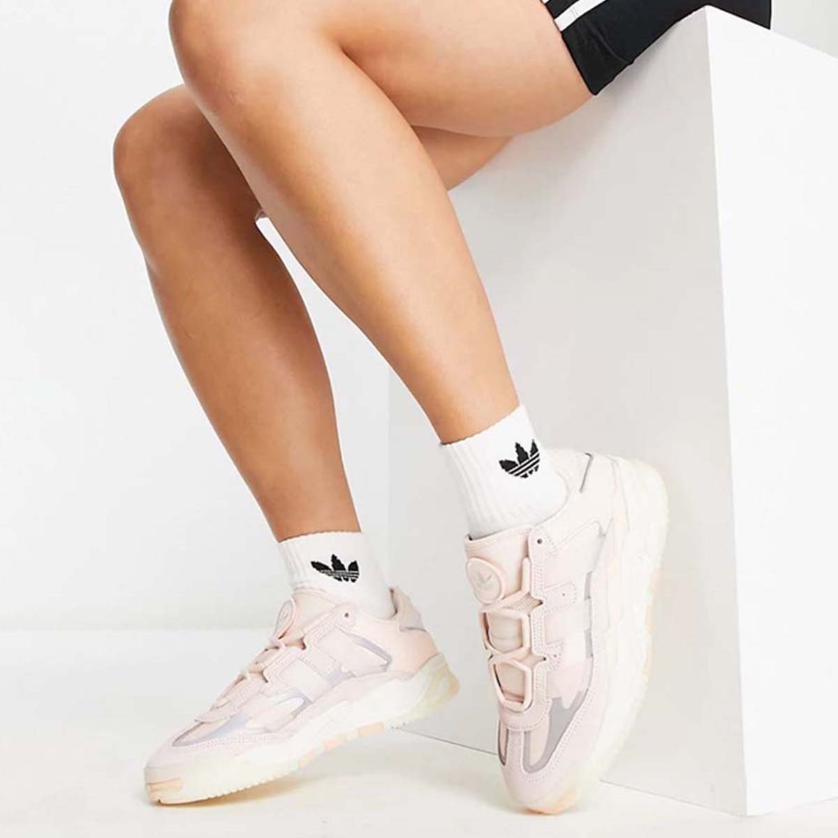 PATIKE ADIDAS NITEBALL W