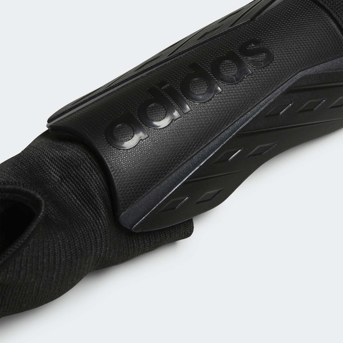 STITNICI ADIDAS TIRO SG MTC M 