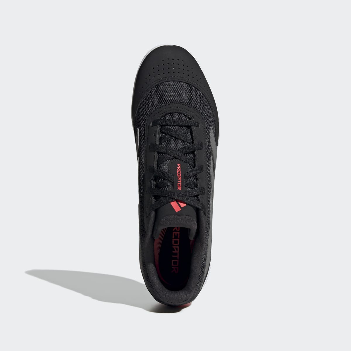 PATIKE ADIDAS PREDATOR CLUB IN M