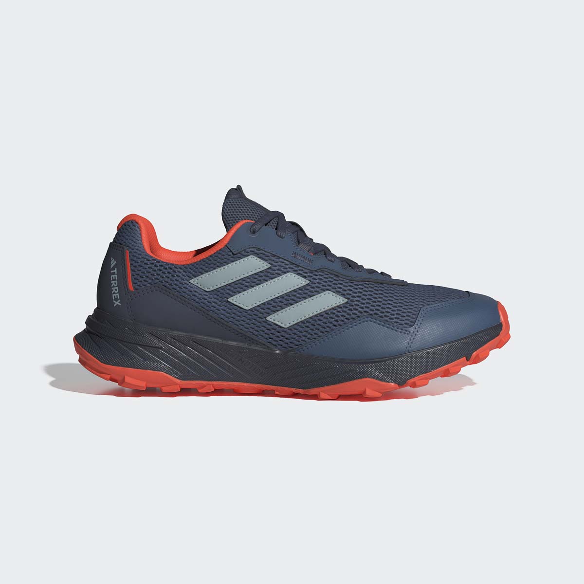 PATIKE ADIDAS TRACEFINDER M 
