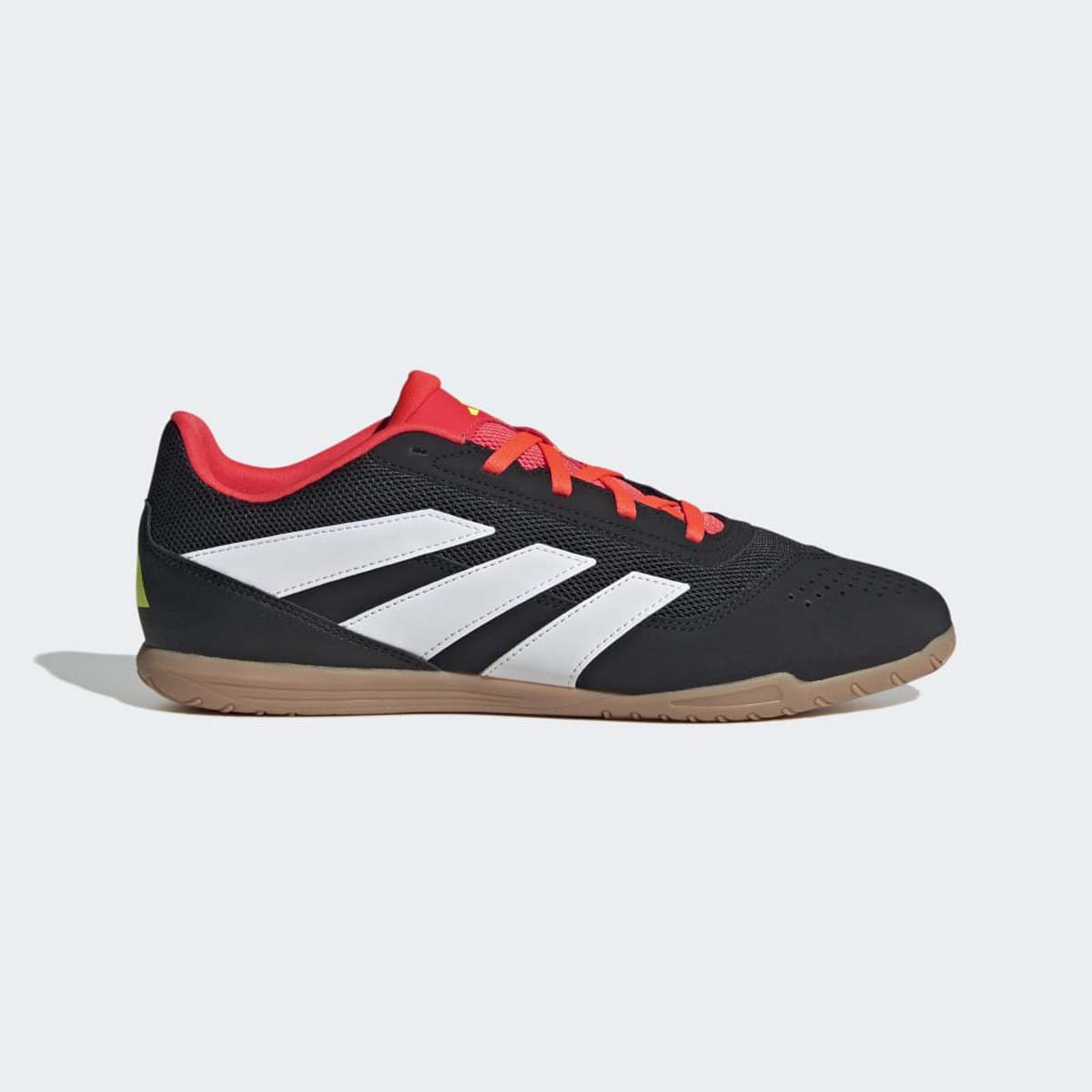 PATIKE ADIDAS PREDATOR CLUB IN SALA M 