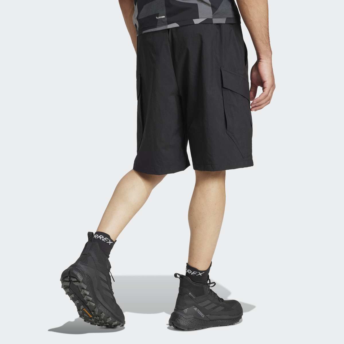 SORC ADIDAS CARGO SHORTS M