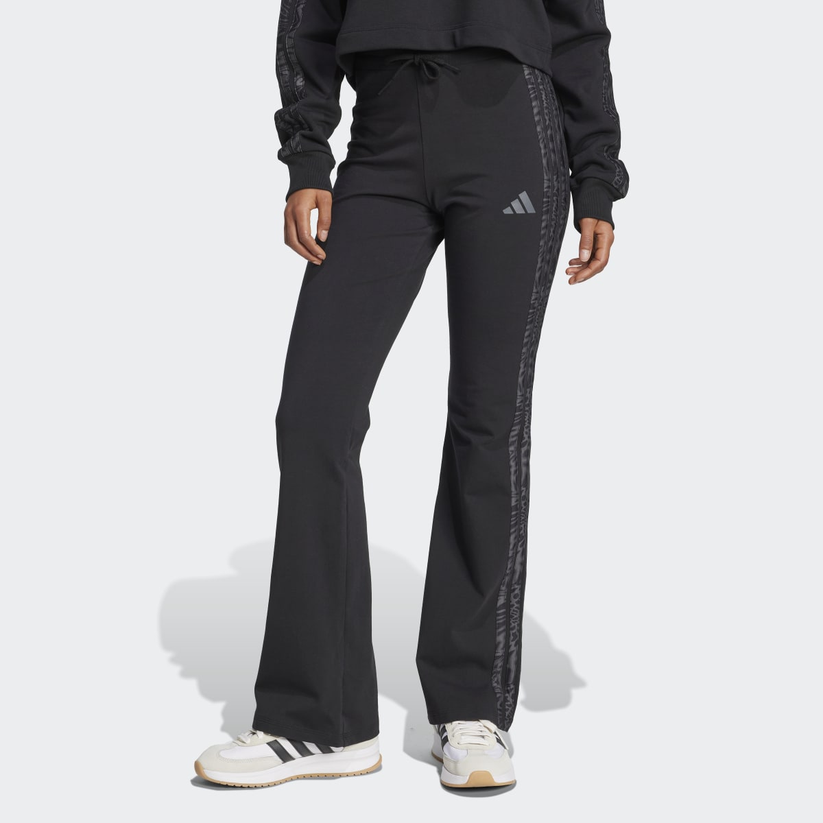 HELANKE ADIDAS W AOP FLARE LEG W 