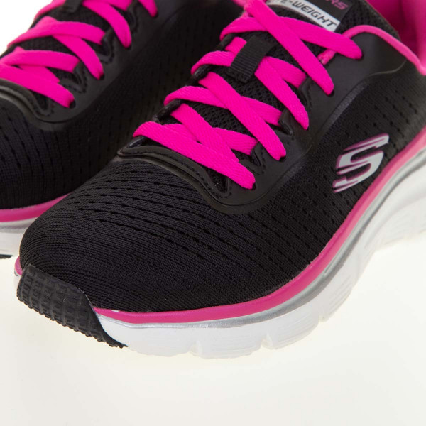 PATIKE SKECHERS FASHION FIT - MAKES W 