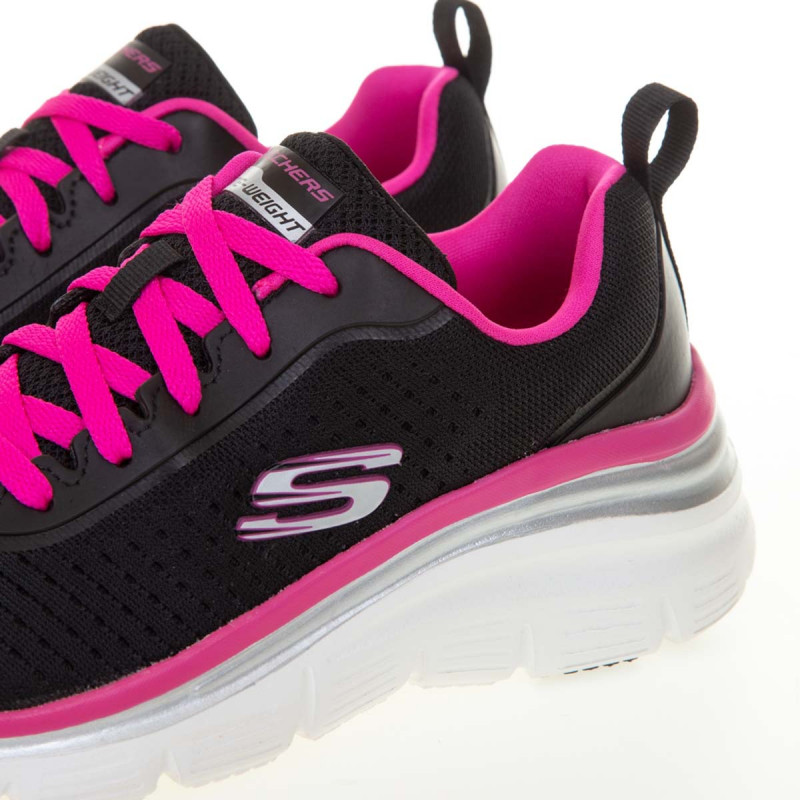 PATIKE SKECHERS FASHION FIT - MAKES W 