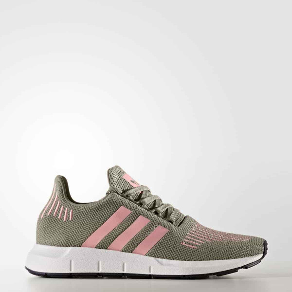 PATIKE ADIDAS SWIFT RUN W 