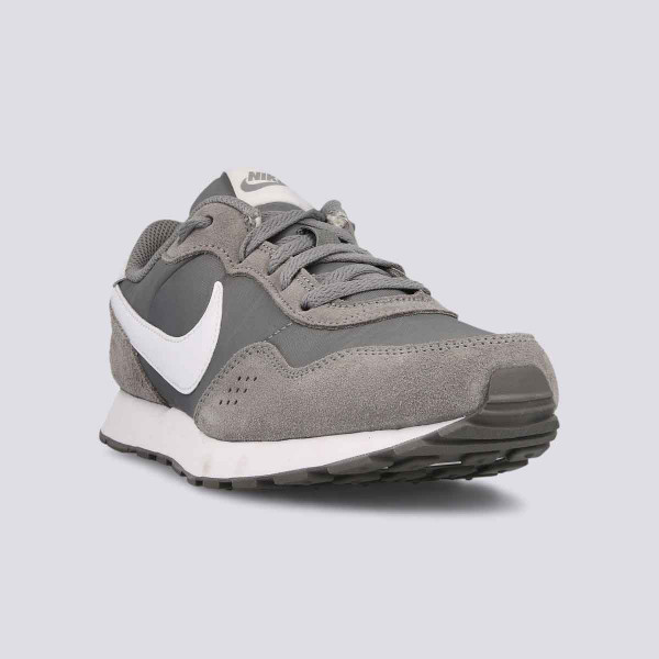 PATIKE NIKE MD VALIANT BG 