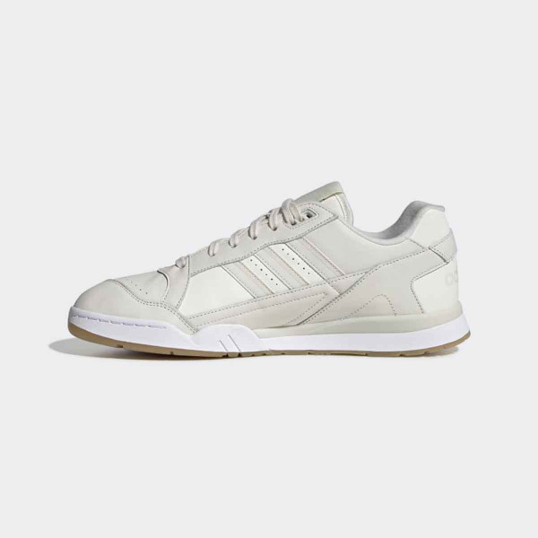 PATIKE ADIDAS A.R. TRAINER M 