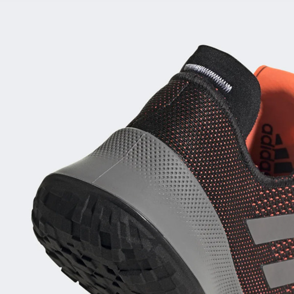 PATIKE ADIDAS SENSEBOUNCE + ACE M 