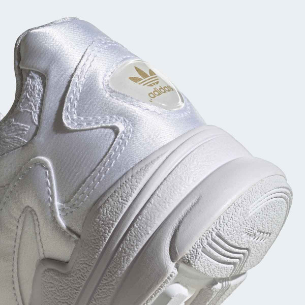 PATIKE ADIDAS FALCON W 