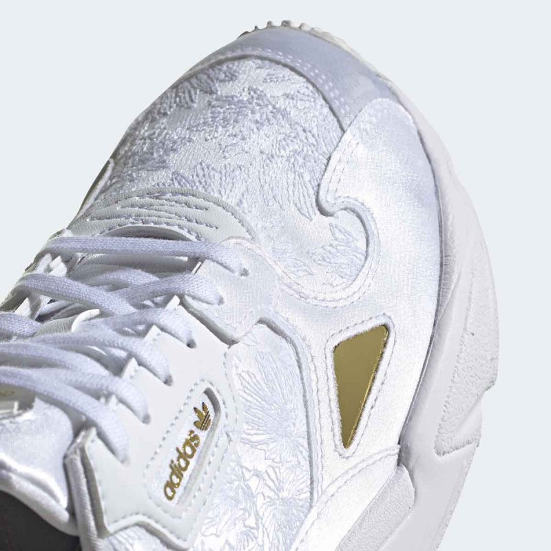 PATIKE ADIDAS FALCON W 