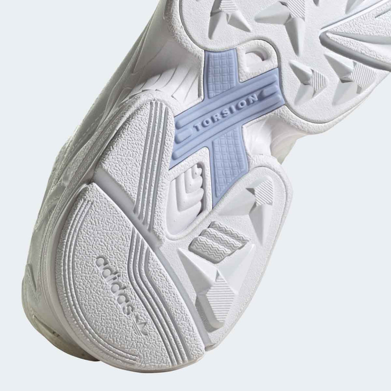 PATIKE ADIDAS FALCON W 