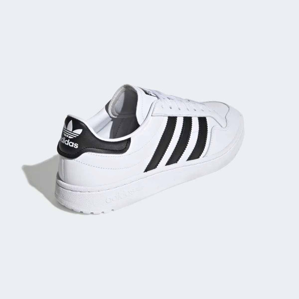 PATIKE ADIDAS TEAM COURT M 