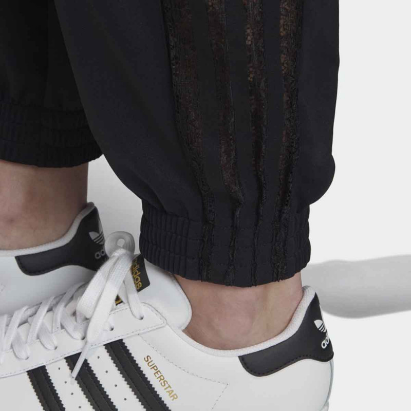 D.DEO ADIDAS TRACKPANT W 