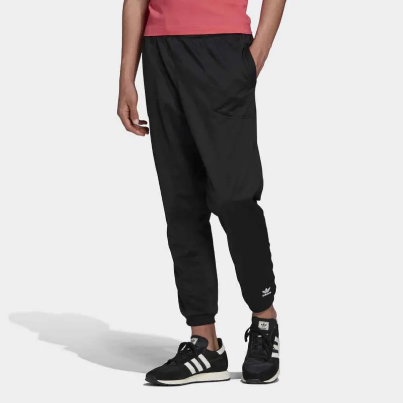 D.DEO ADIDAS TRACK PANTS M 