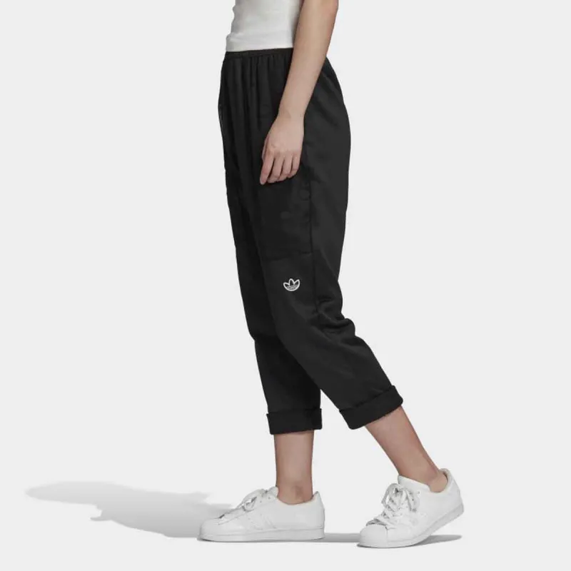 D.DEO ADIDAS TRACK PANT W 