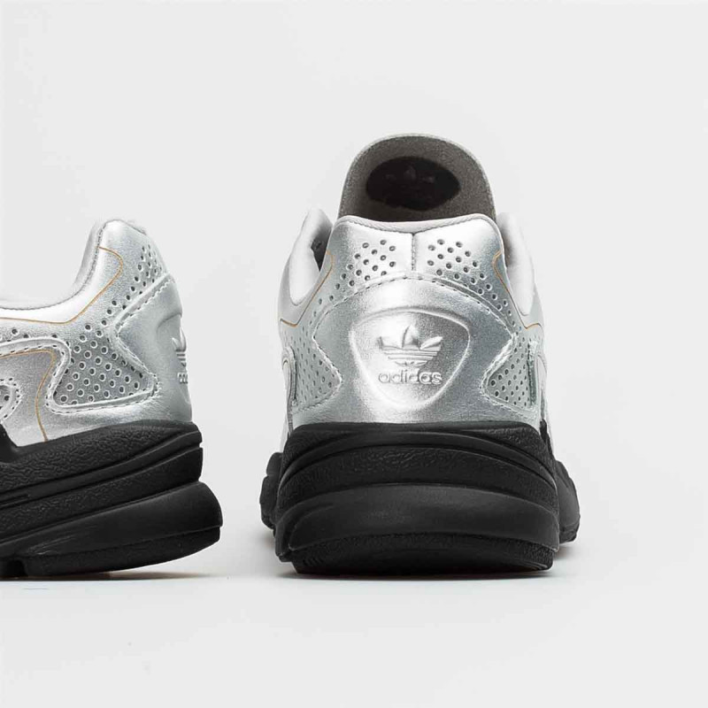 PATIKE ADIDAS FALCON ALLLUXE W 