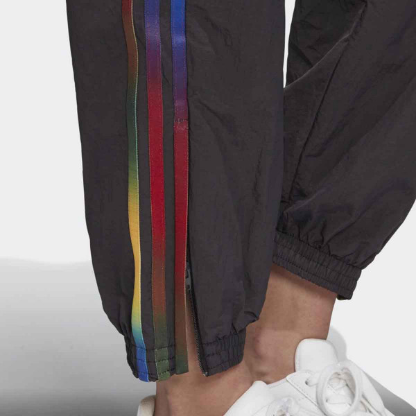 D.DEO ADIDAS TRACKPANTS W 
