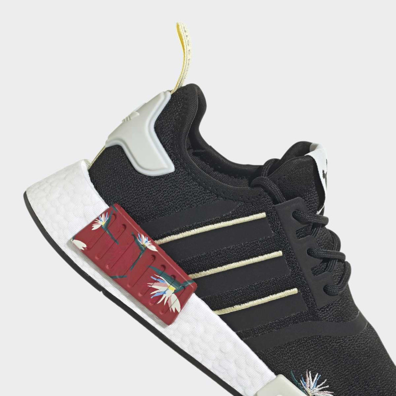 PATIKE ADIDAS NMD R1 THEBE MAGUGU W 