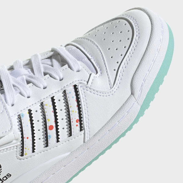 PATIKE FORUM LOW J X KEVIN LYON M 