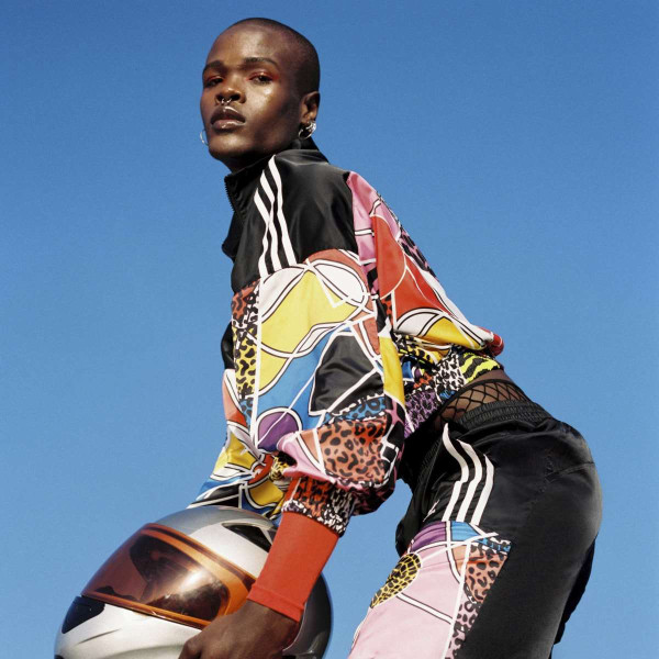 D.DEO ADIDAS TRACK PANTS W 