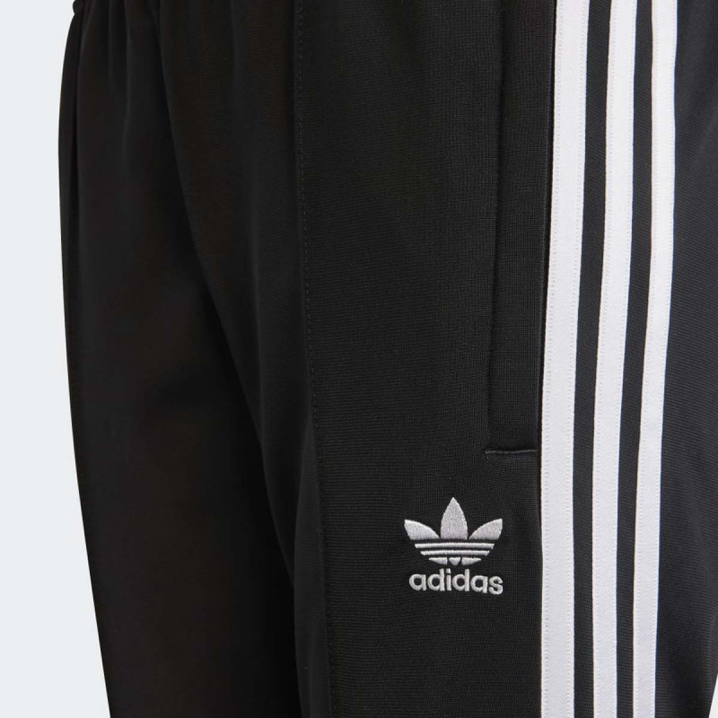 D.DEO ADIDAS FLARED PANTS GG 