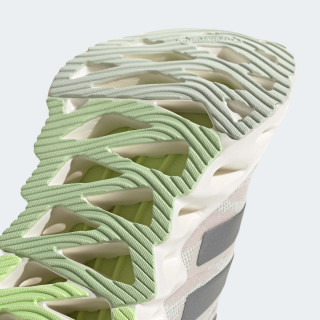 PATIKE ADIDAS SWITCH FWD W 