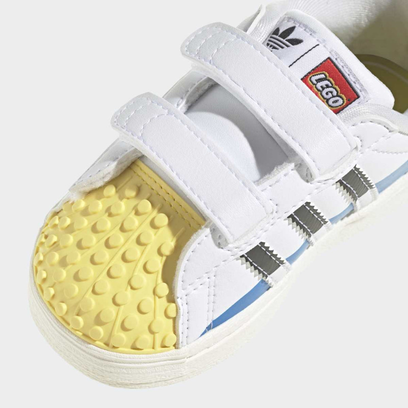 PATIKE ADIDAS SUPERSTAR X LEGO BT 