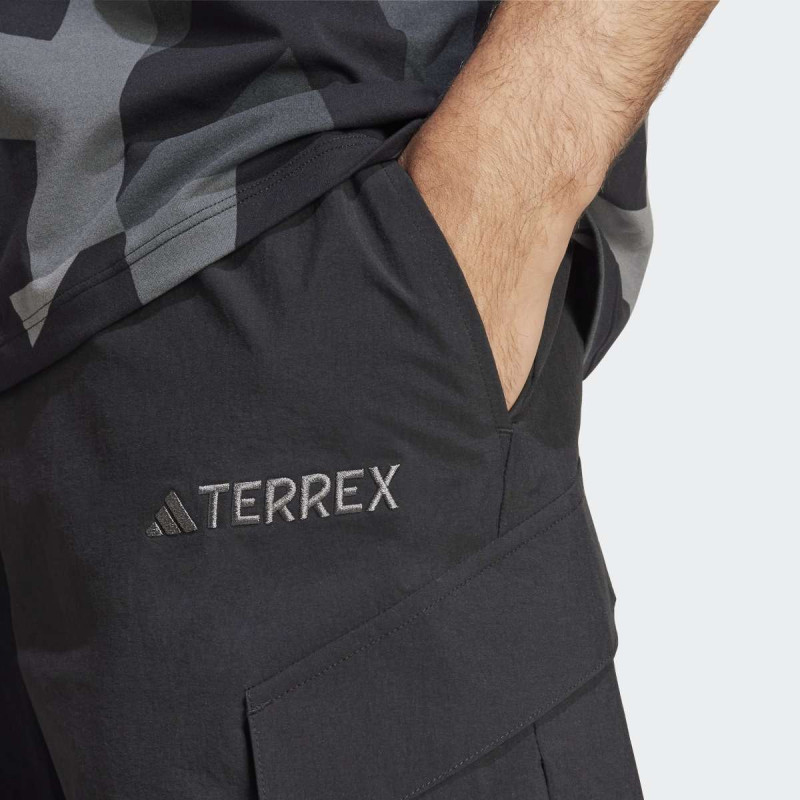 SORC ADIDAS CARGO SHORTS M 