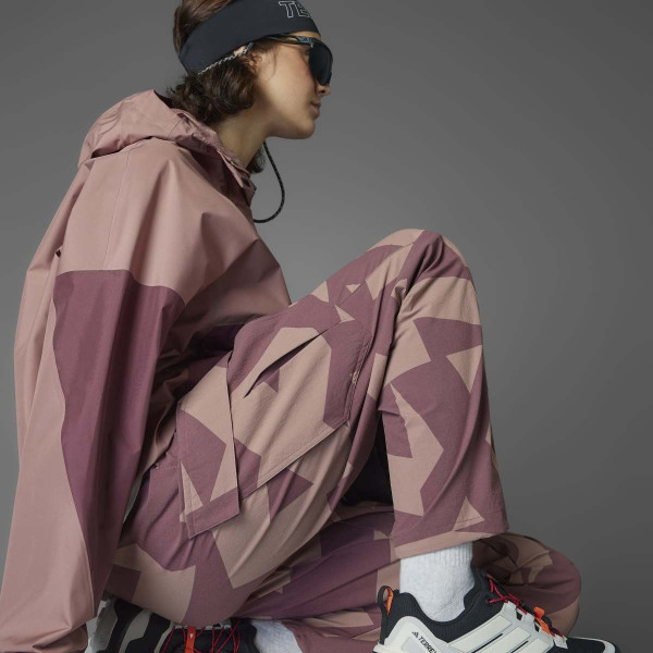 D.DEO ADIDAS W CARGO AOP P W 