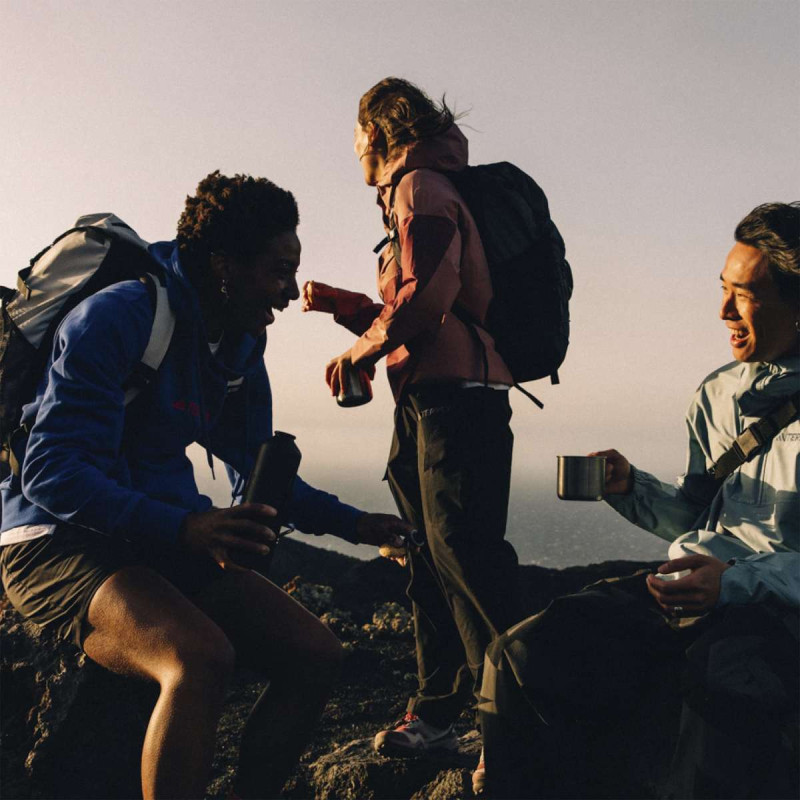 D.DEO ADIDAS W CARGO AOP P W 