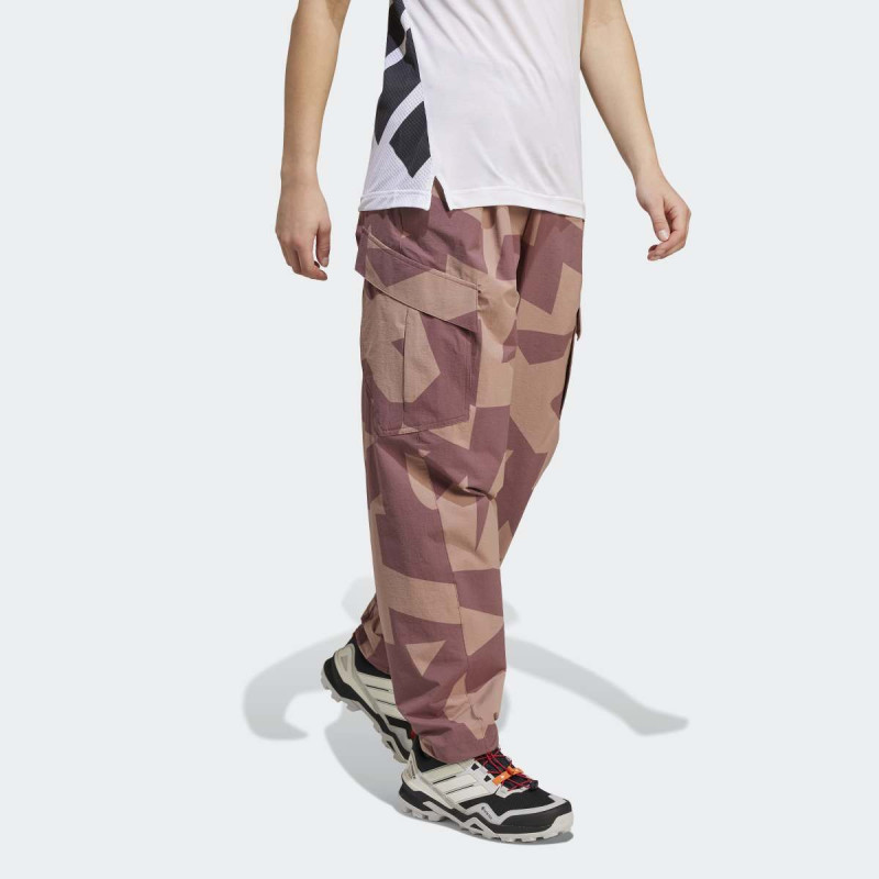 D.DEO ADIDAS W CARGO AOP P W 