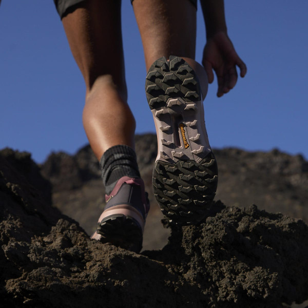 CIPELE ADIDAS TERREX AX4 GTX W 