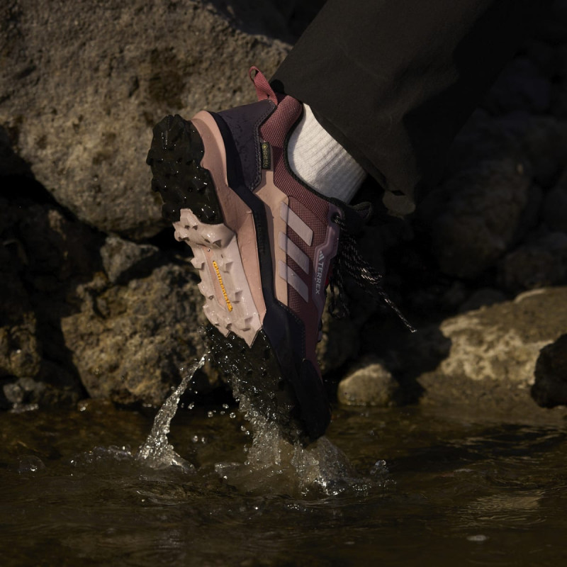 CIPELE ADIDAS TERREX AX4 GTX W 